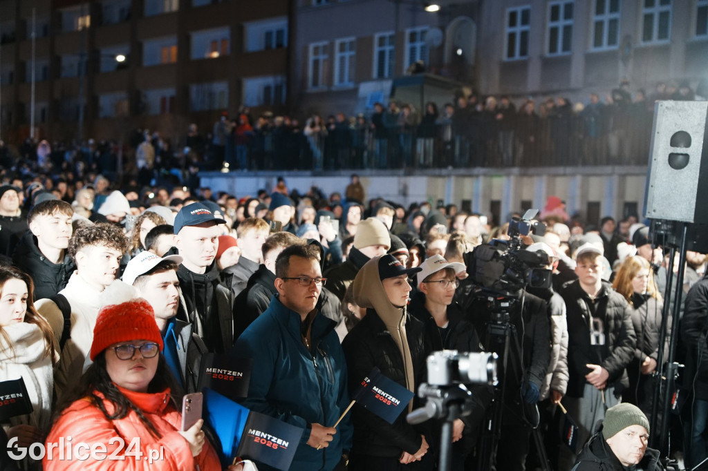 Mentzen w Gorlicach. Tłumy na Rynku (26.01.)