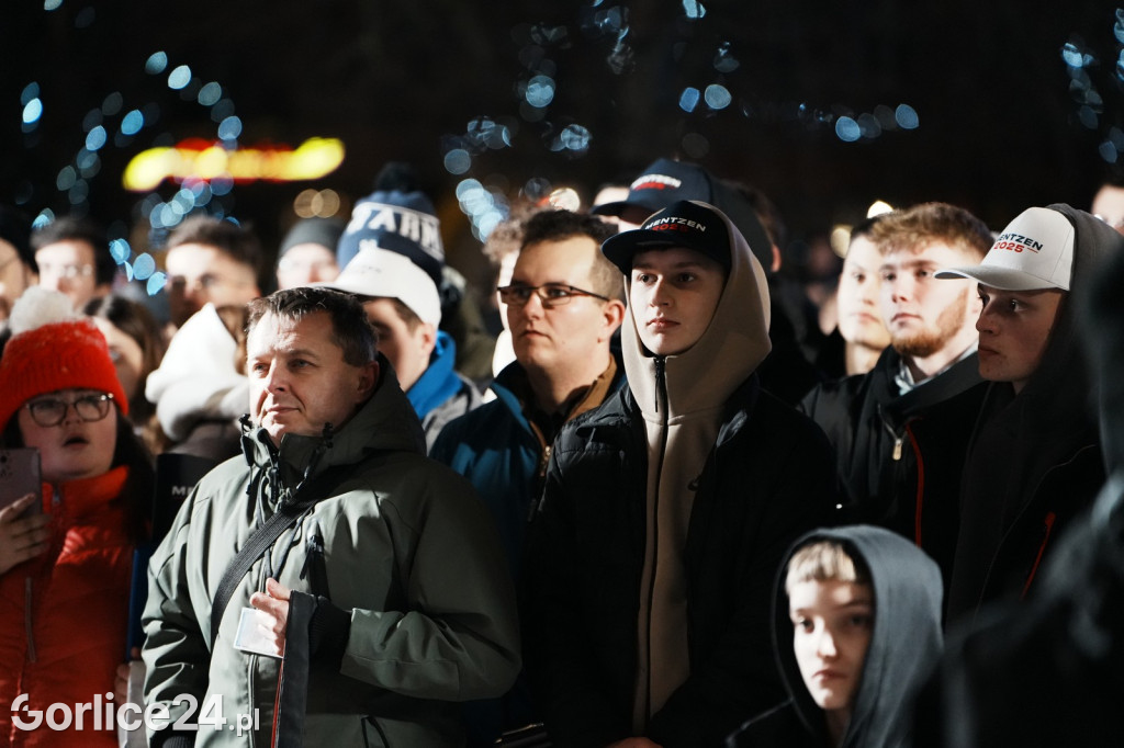 Mentzen w Gorlicach. Tłumy na Rynku (26.01.)