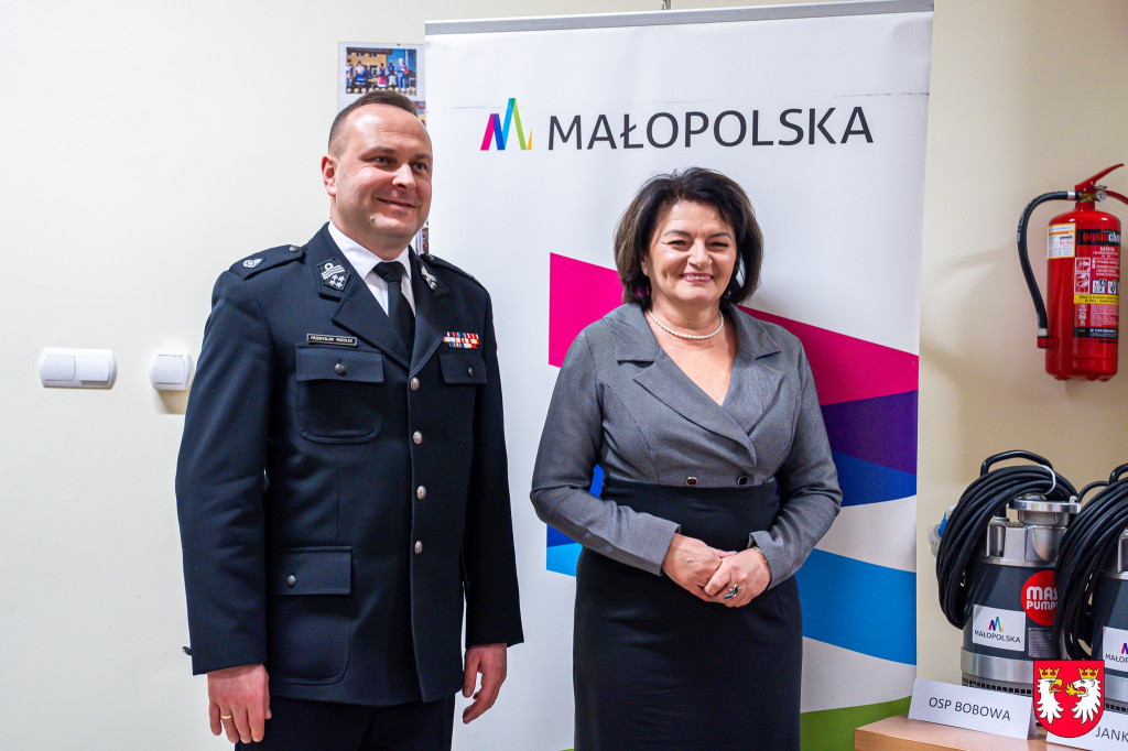 Przekazanie pomp strażackich dla OSP