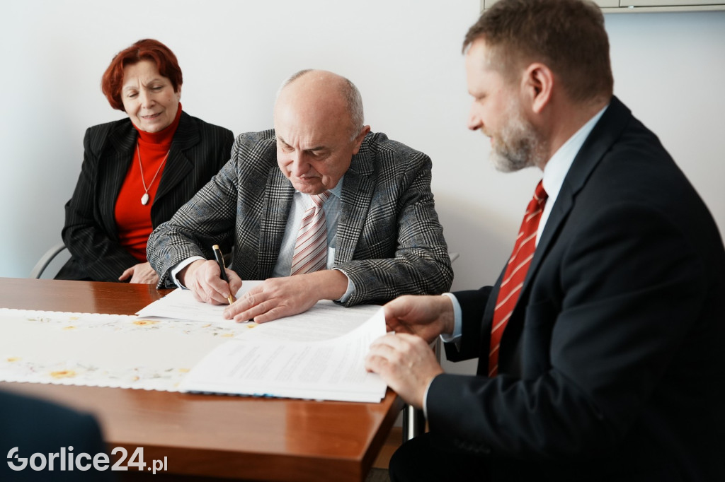 Podpisanie umowy o współpracy w gorlickim \'Medyku\'