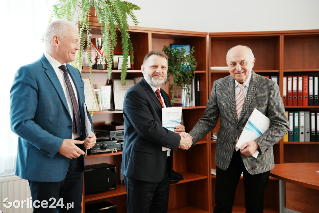 Podpisanie umowy o współpracy w gorlickim \'Medyku\'