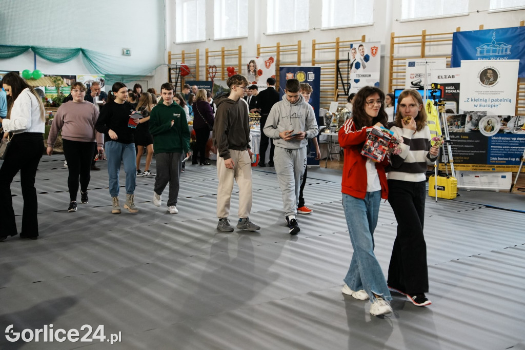 Gminna Giełda Zawodów w Uściu Gorlickim (14.02.)