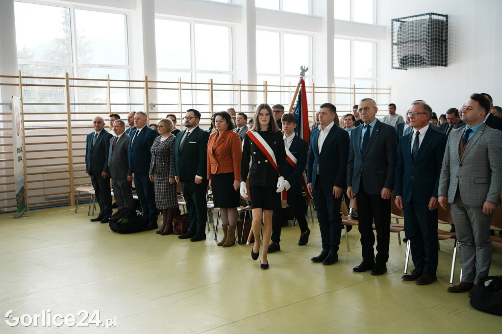 Otwarcie hali sportowej w Ropie (17.02.)
