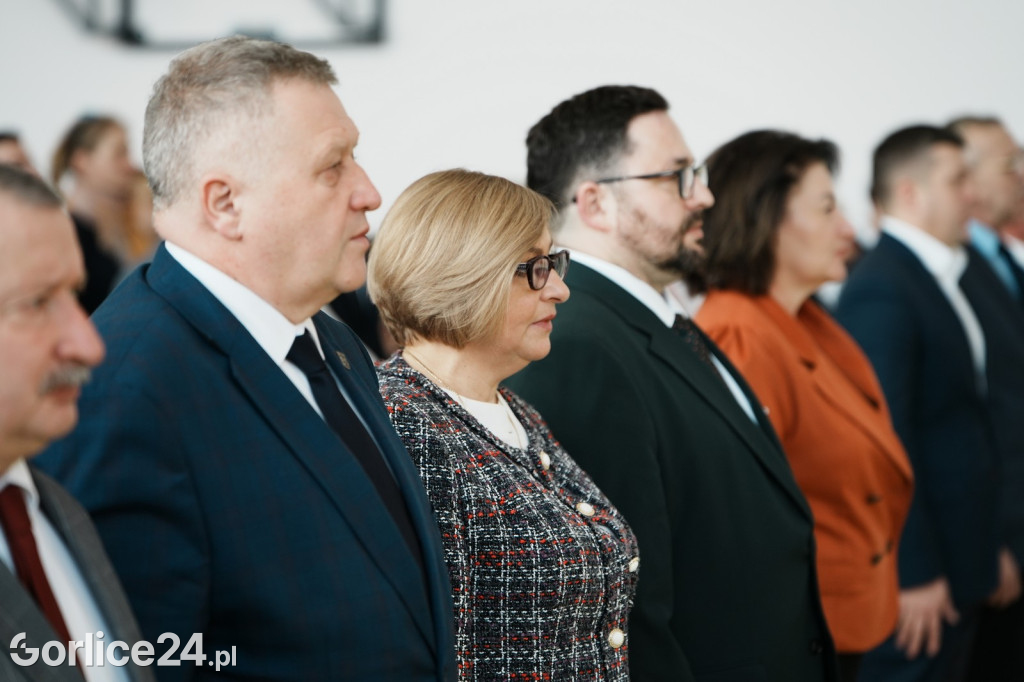 Otwarcie hali sportowej w Ropie (17.02.)