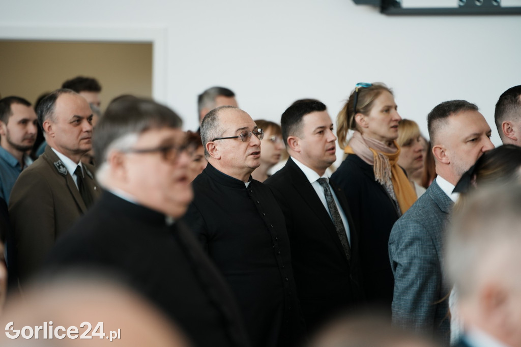 Otwarcie hali sportowej w Ropie (17.02.)