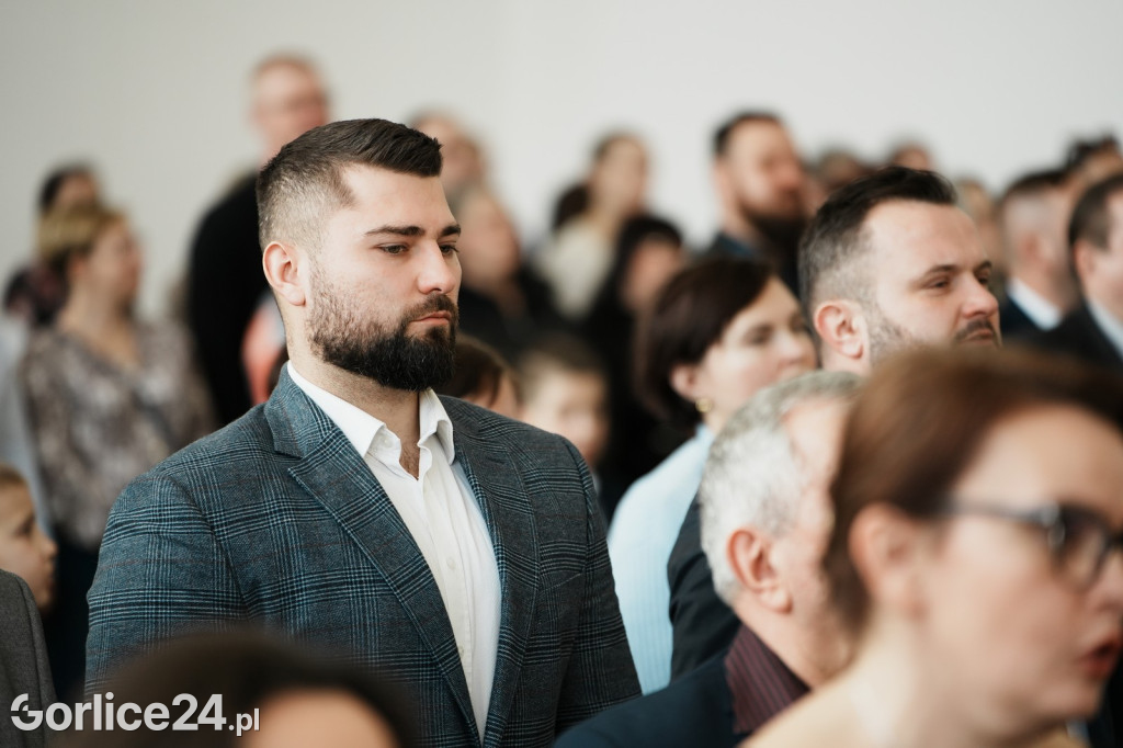 Otwarcie hali sportowej w Ropie (17.02.)