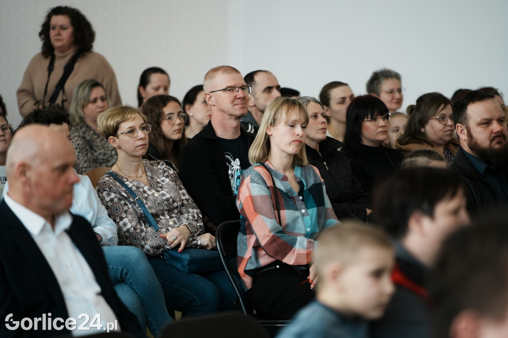 Otwarcie hali sportowej w Ropie (17.02.)