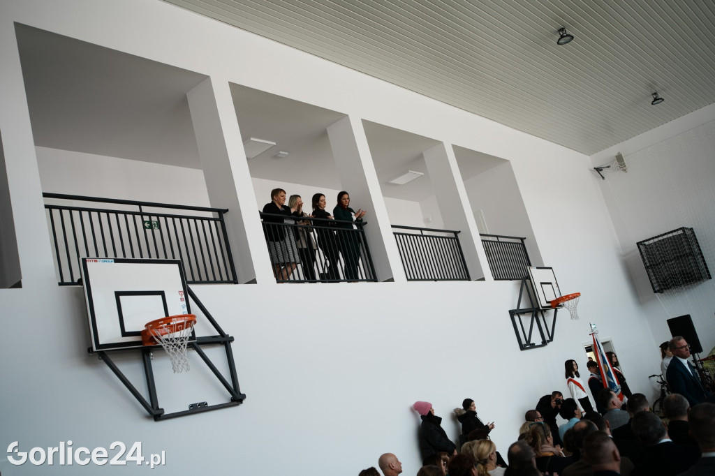 Otwarcie hali sportowej w Ropie (17.02.)