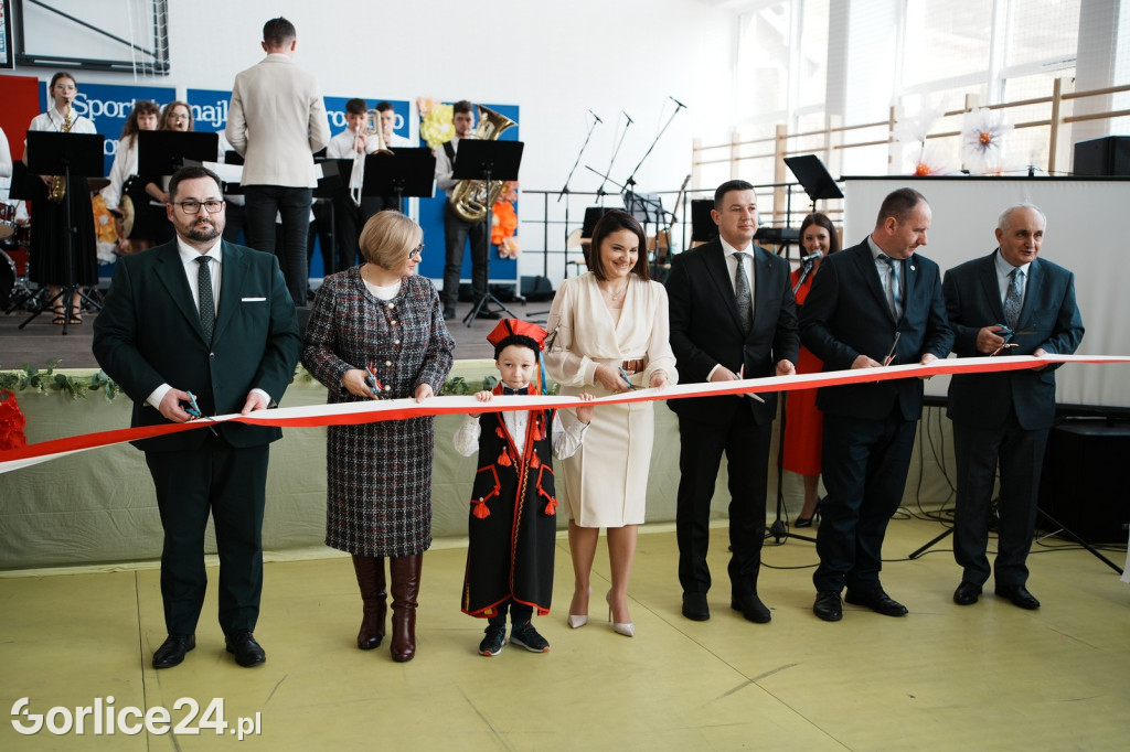 Otwarcie hali sportowej w Ropie (17.02.)