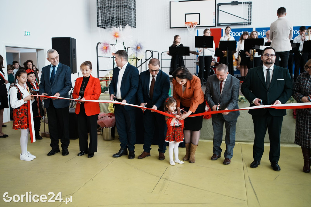 Otwarcie hali sportowej w Ropie (17.02.)