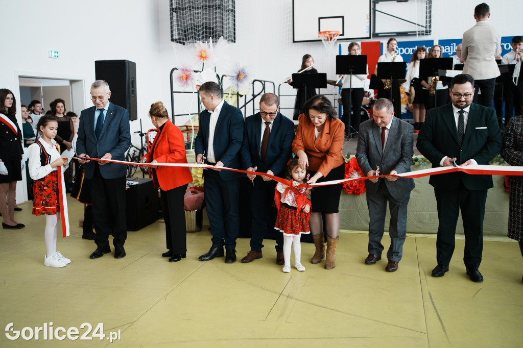 Otwarcie hali sportowej w Ropie (17.02.)
