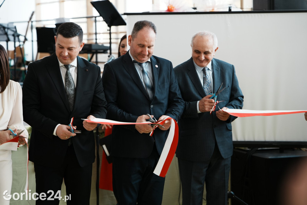 Otwarcie hali sportowej w Ropie (17.02.)