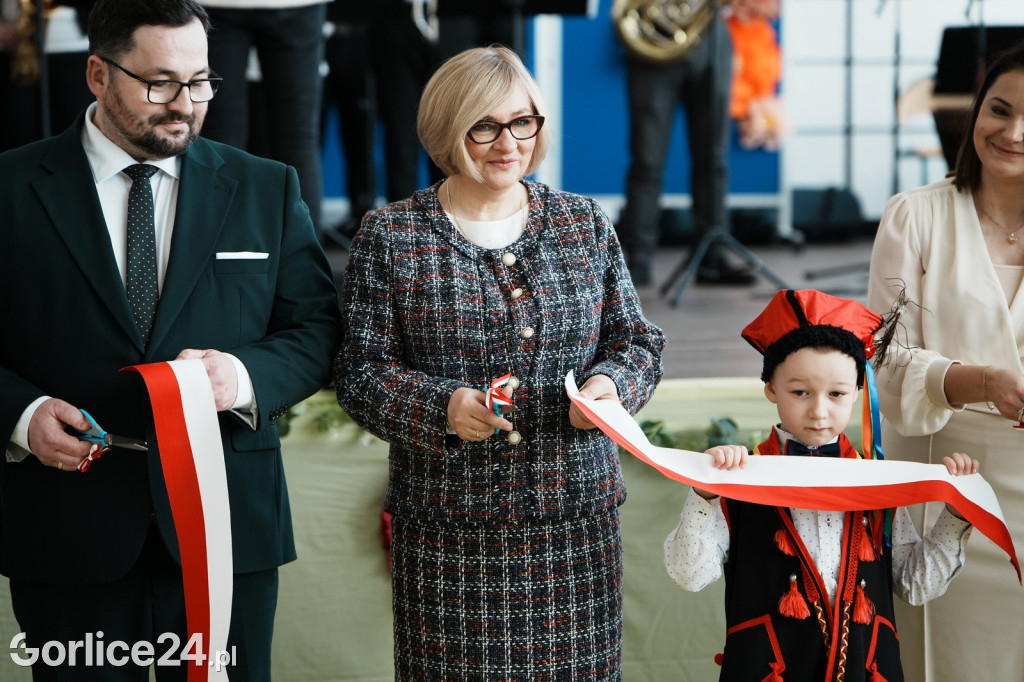 Otwarcie hali sportowej w Ropie (17.02.)