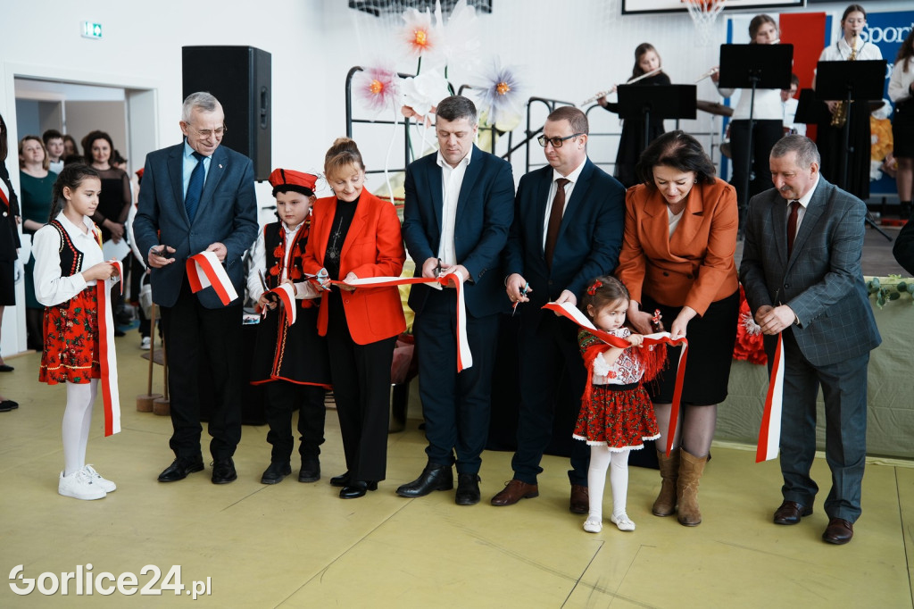Otwarcie hali sportowej w Ropie (17.02.)