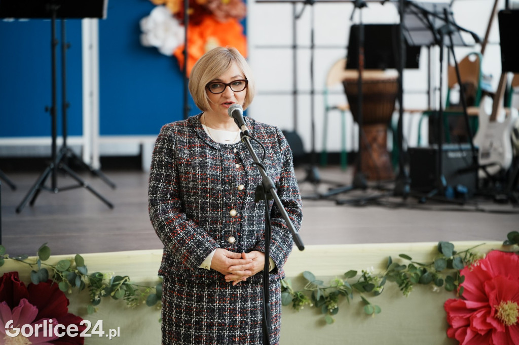Otwarcie hali sportowej w Ropie (17.02.)