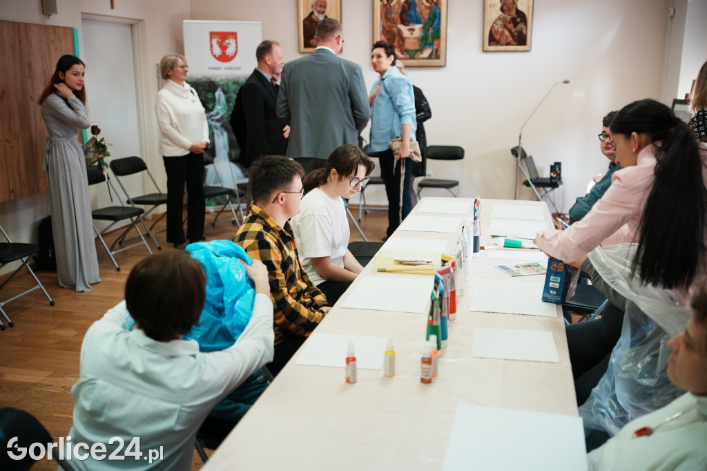Ruszył cykl warsztatów terapii zajęciowej Caritas