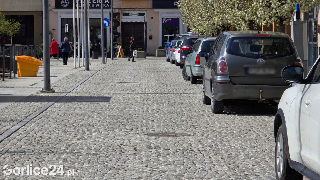 Remont uliczek przy Rynku (13.04.)