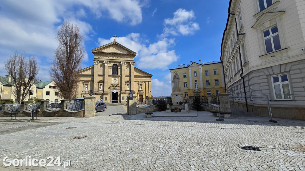 Remont uliczek przy Rynku (13.04.)