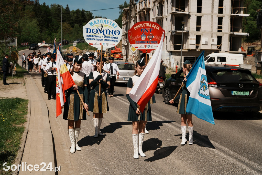 Pochód i musztra paradna w wykonaniu KaOSG (02.05)