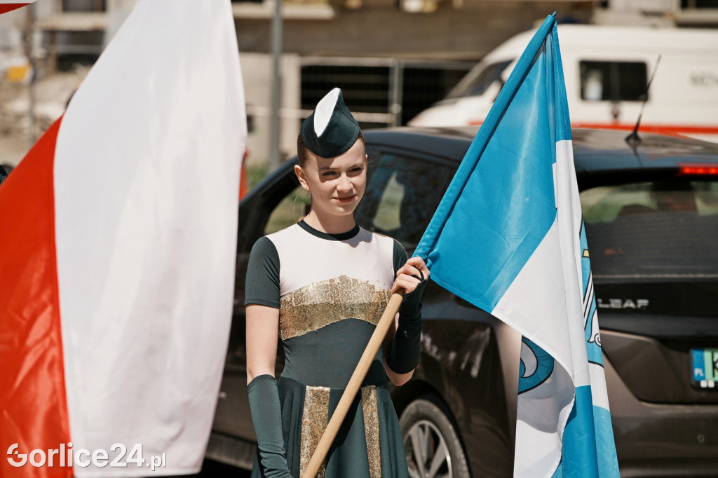Pochód i musztra paradna w wykonaniu KaOSG (02.05)