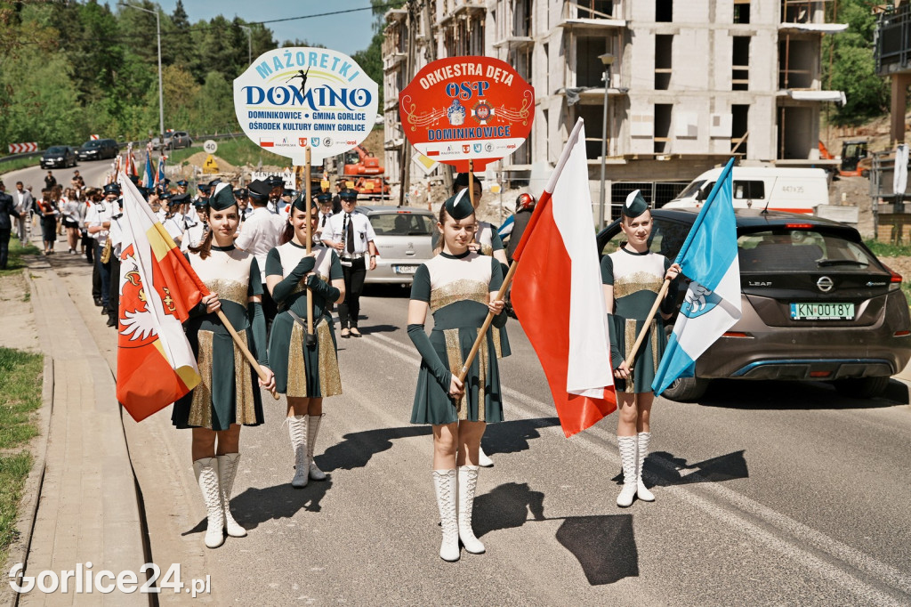 Pochód i musztra paradna w wykonaniu KaOSG (02.05)