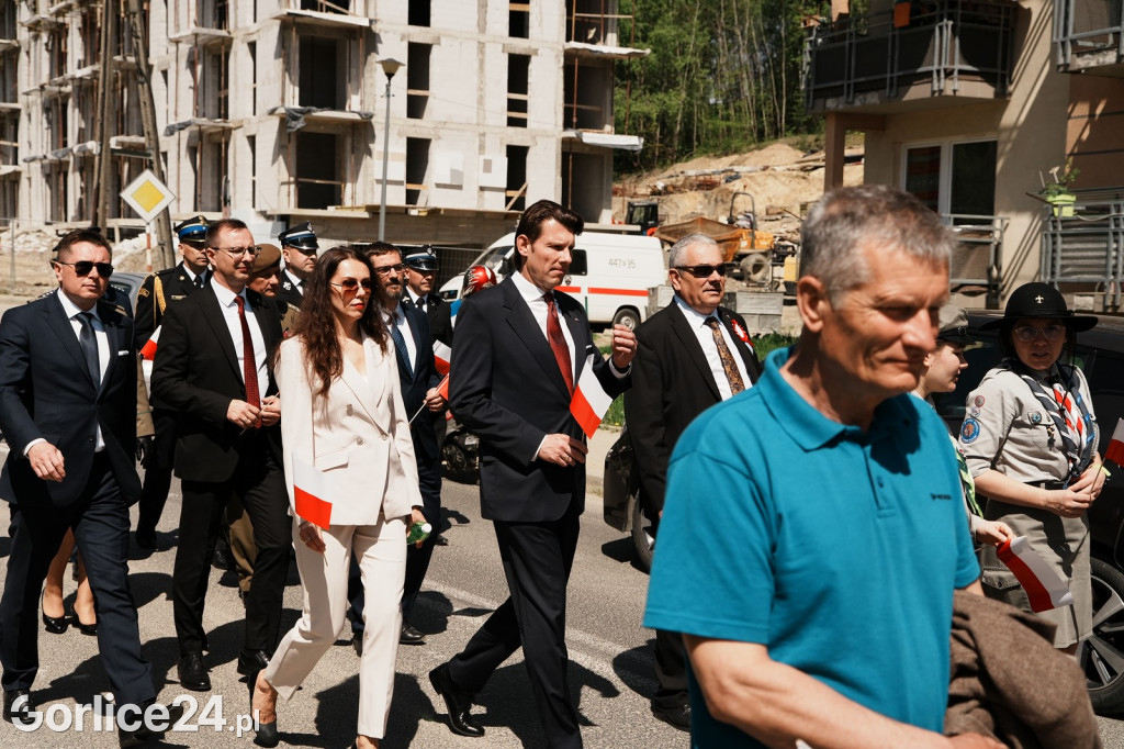 Pochód i musztra paradna w wykonaniu KaOSG (02.05)