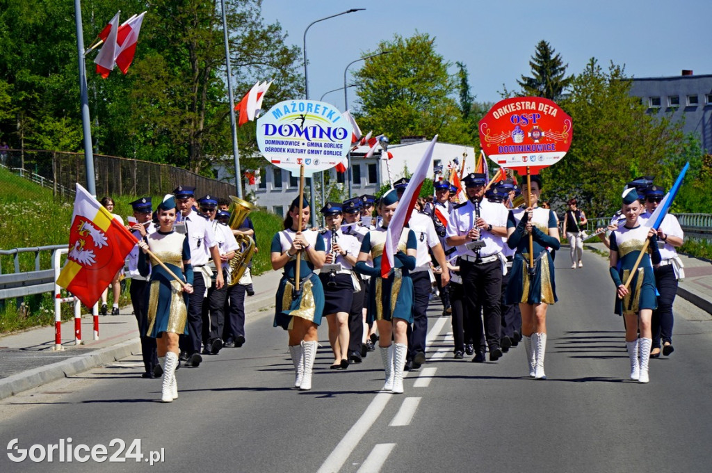 Pochód i musztra paradna w wykonaniu KaOSG (02.05)