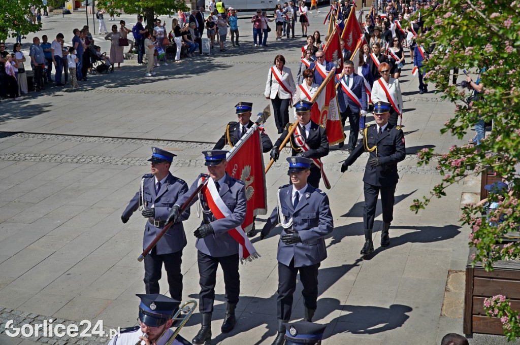 Pochód i musztra paradna w wykonaniu KaOSG (02.05)