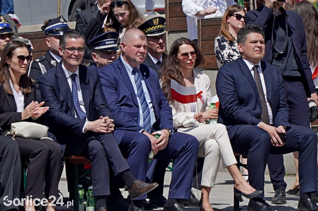 Pochód i musztra paradna w wykonaniu KaOSG (02.05)