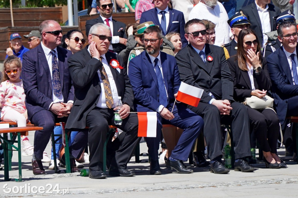 Pochód i musztra paradna w wykonaniu KaOSG (02.05)