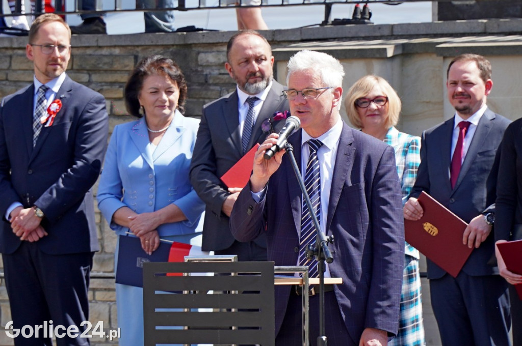 Pochód i musztra paradna w wykonaniu KaOSG (02.05)