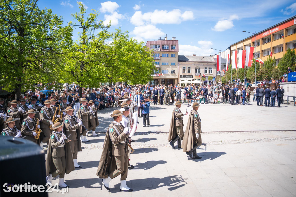 Pochód i musztra paradna w wykonaniu KaOSG (02.05)