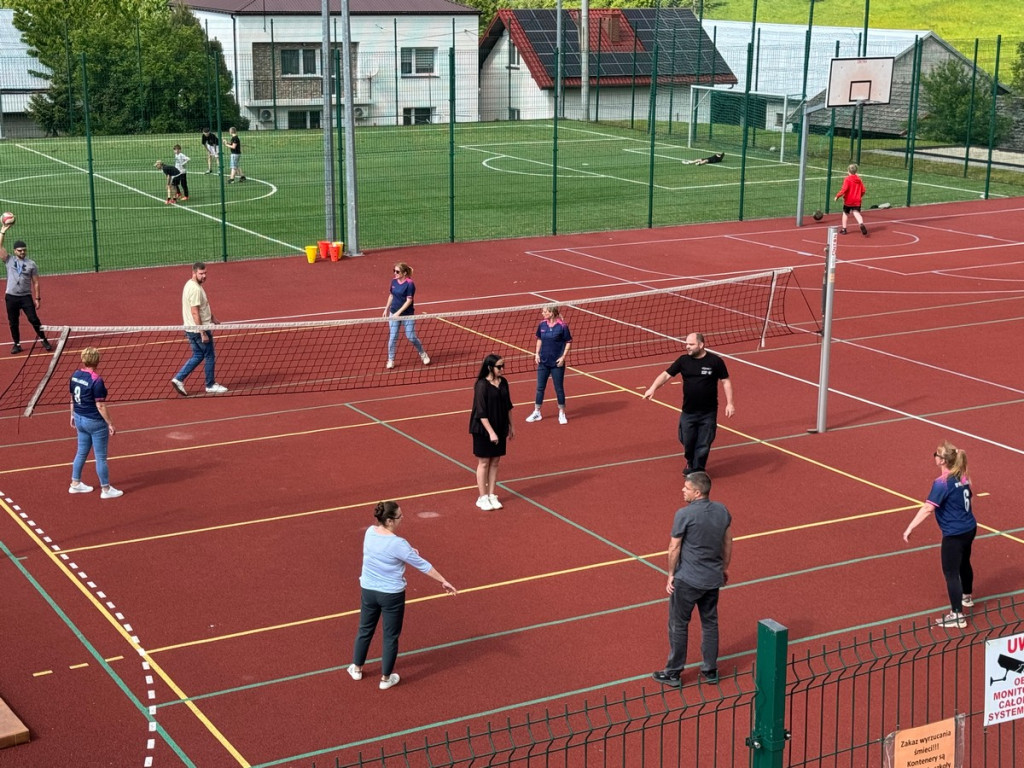  Sportowy Piknik Rodzinny w Woli Łużańskiej (25.05)