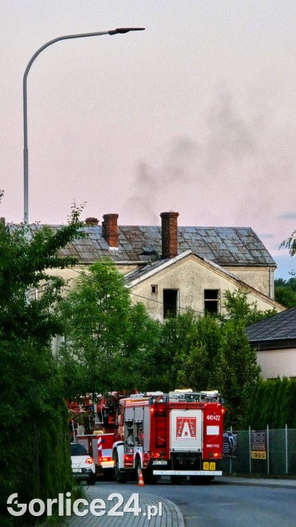 Pożar w pustostanie przy ul. Szpitalnej (27.05.)