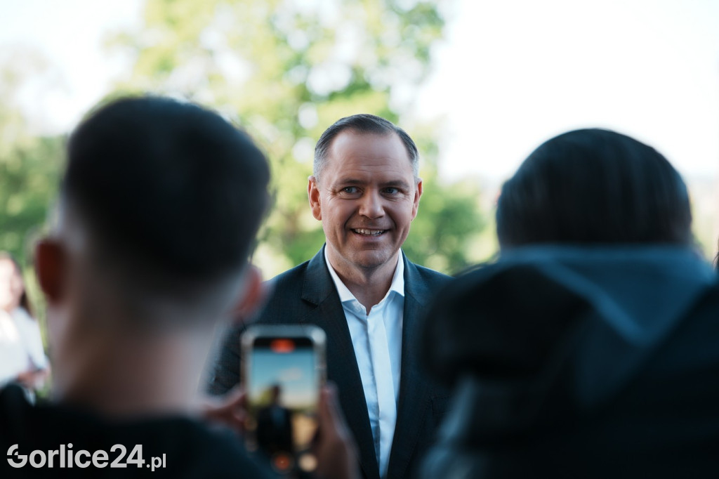Karol Nawrocki rozpoczął dzień od spotkania z działaczami