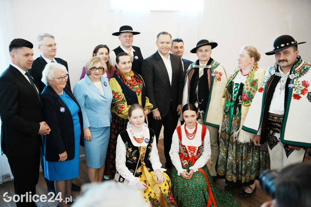 Karol Nawrocki rozpoczął dzień od spotkania z działaczami