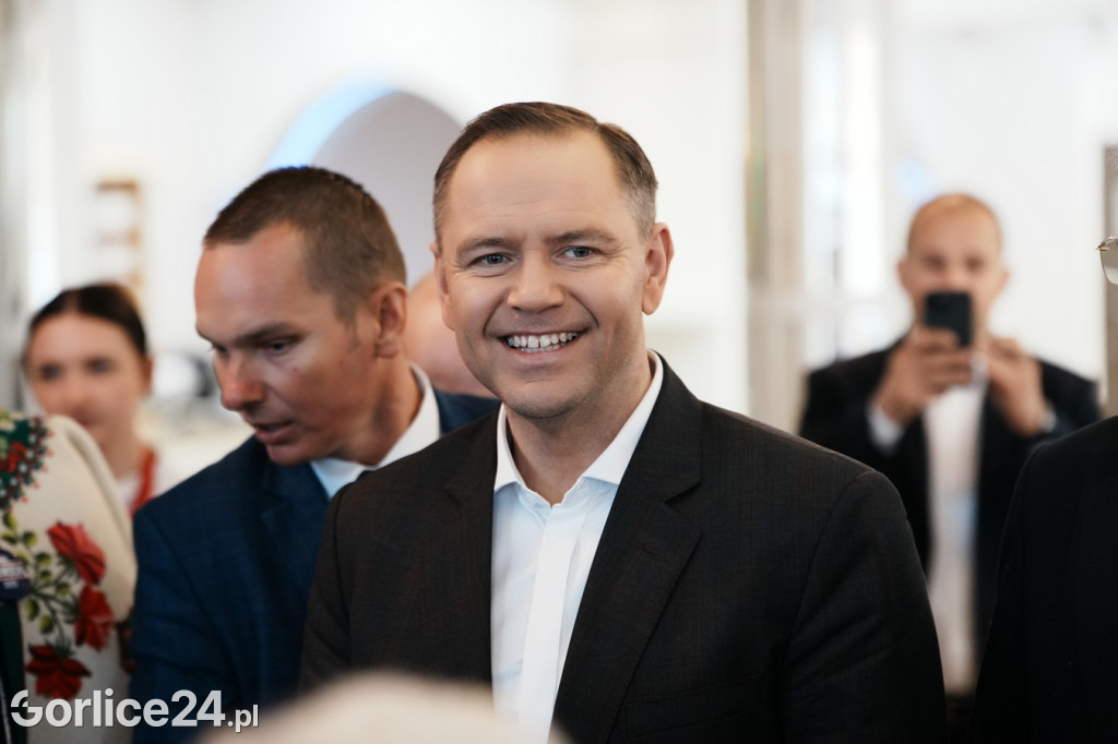Karol Nawrocki rozpoczął dzień od spotkania z działaczami