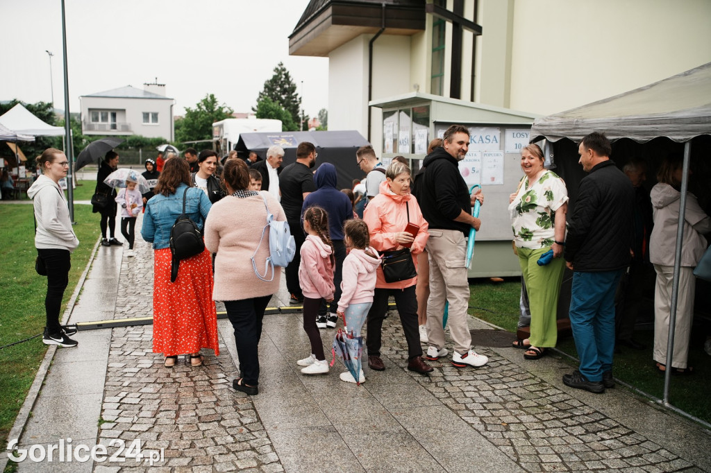 Festyn w parafii pw. św. Jadwigi Królowej (08.06.)