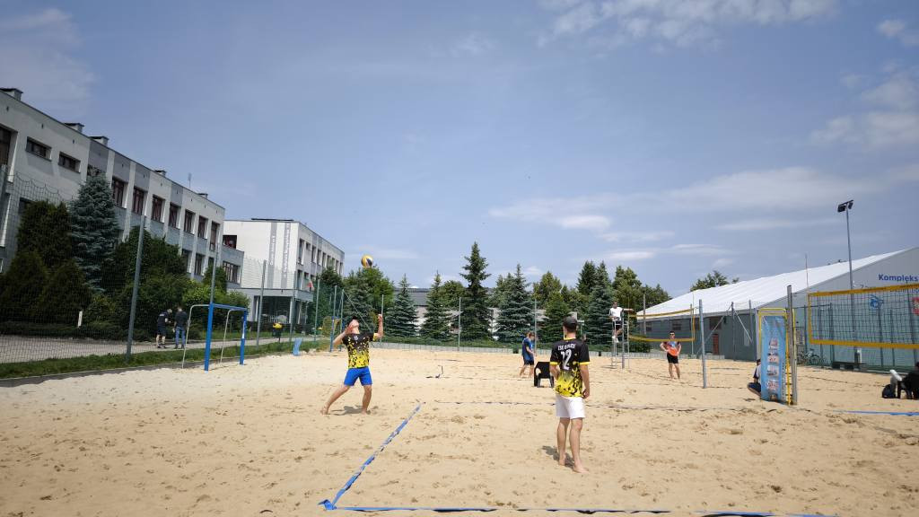 Ekonomik Mistrzem Województwa w siatkówce plażowej