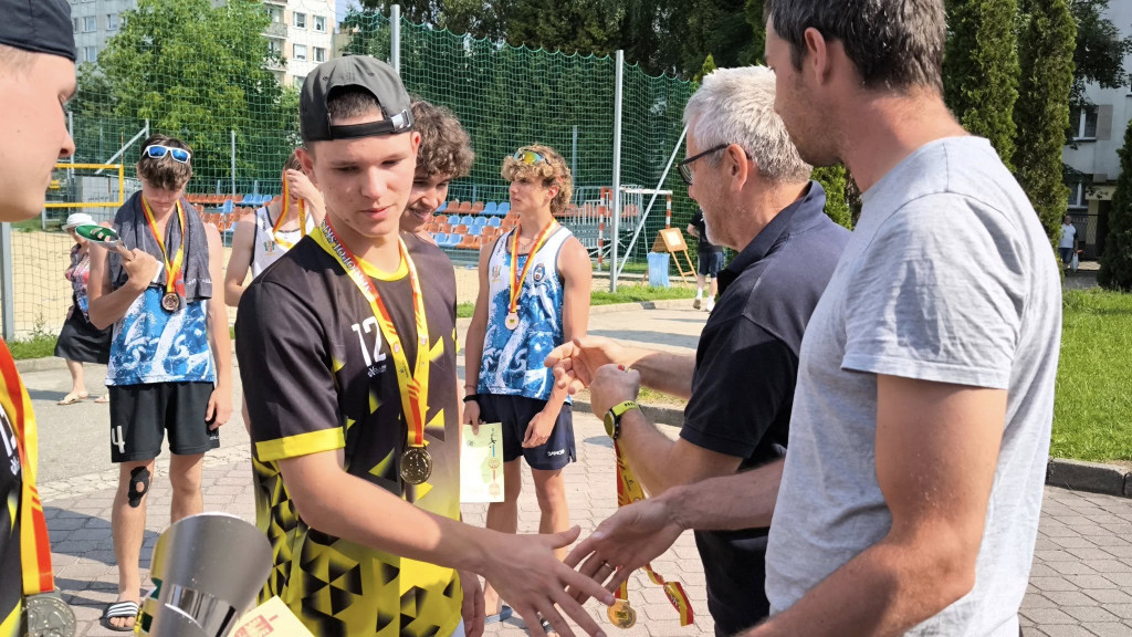 Ekonomik Mistrzem Województwa w siatkówce plażowej
