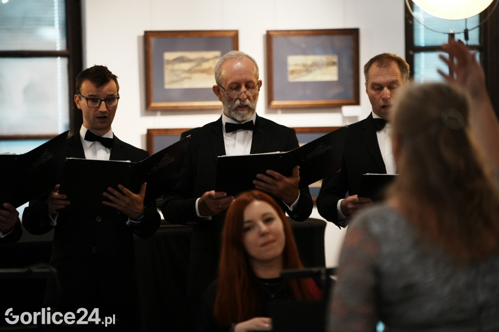 Koncert W Blasku Korony Króla w Dworze Karwacjanów