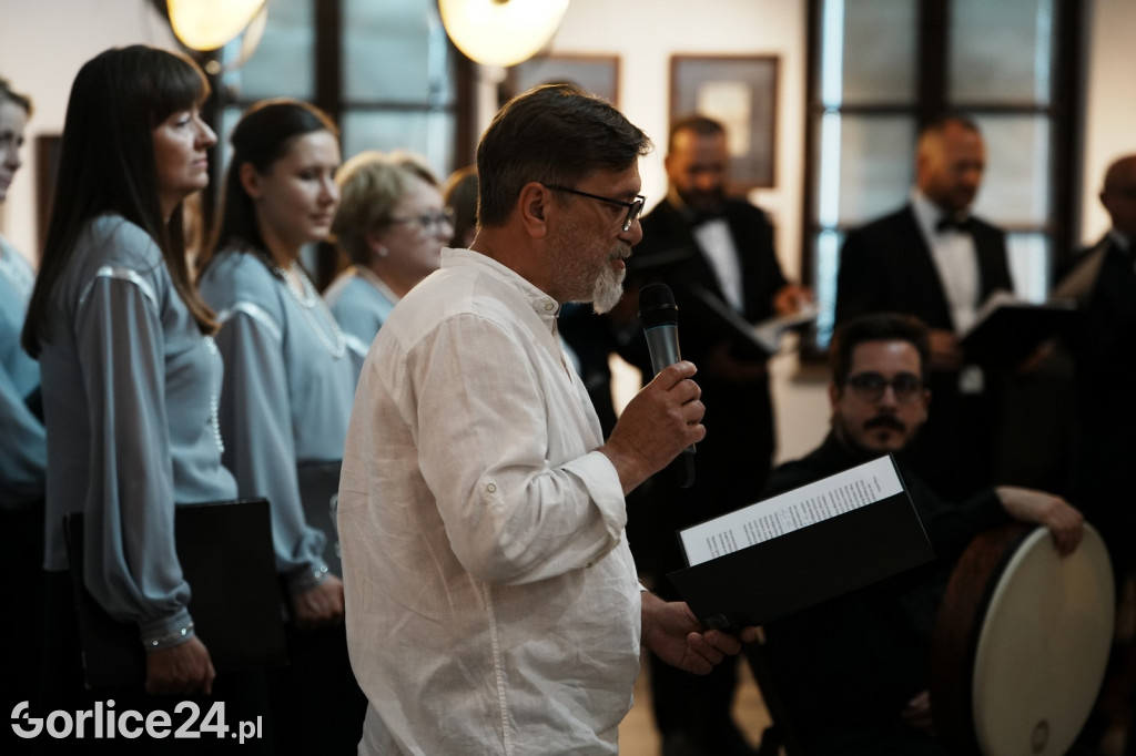 Koncert W Blasku Korony Króla w Dworze Karwacjanów