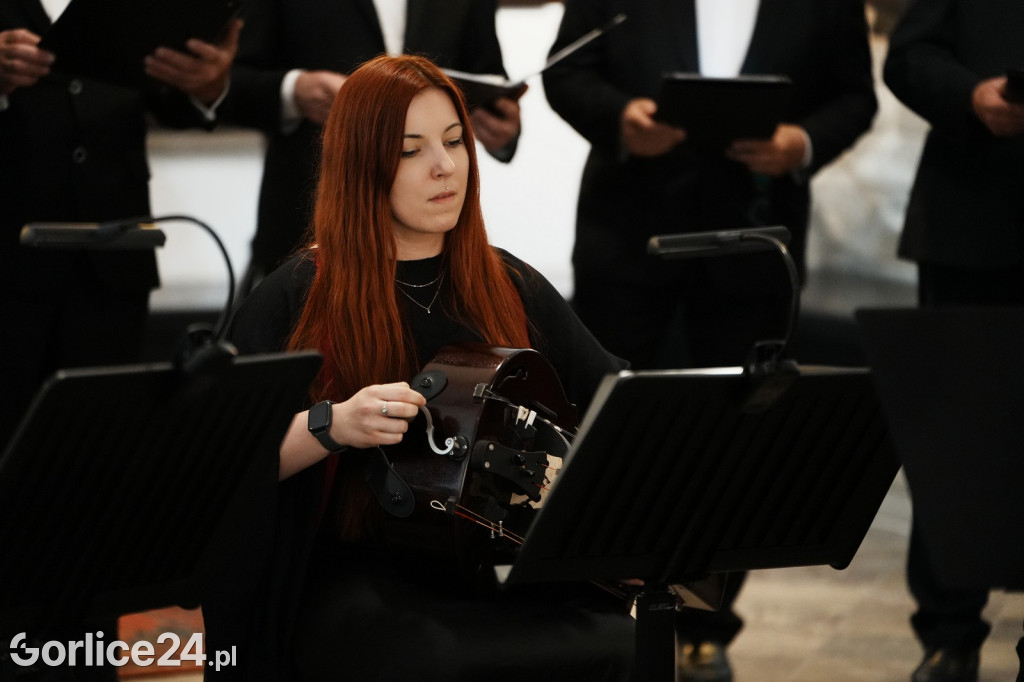 Koncert W Blasku Korony Króla w Dworze Karwacjanów