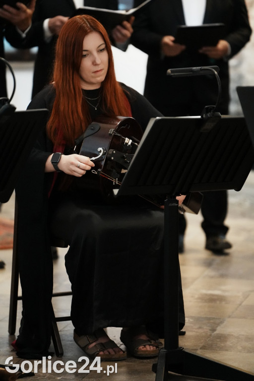 Koncert W Blasku Korony Króla w Dworze Karwacjanów