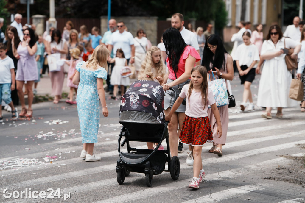 Boże Ciało 2025 w parafii pw. Św. Jadwigi Królowej