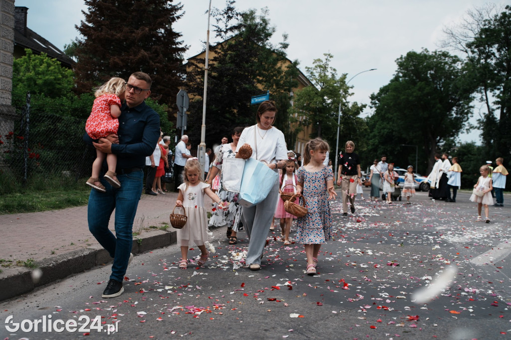Boże Ciało 2025 w parafii pw. Św. Jadwigi Królowej
