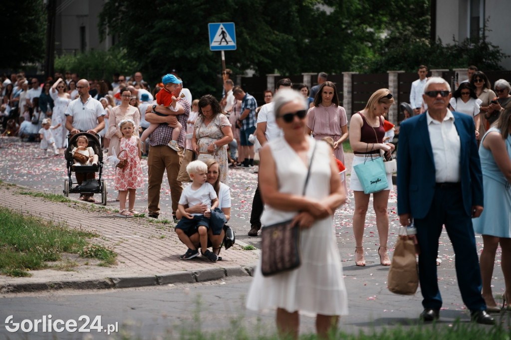 Boże Ciało 2025 w parafii pw. Św. Jadwigi Królowej