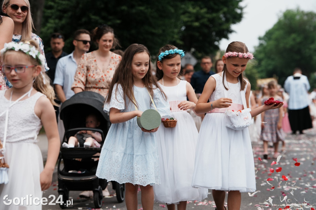 Boże Ciało 2025 w parafii pw. Św. Jadwigi Królowej