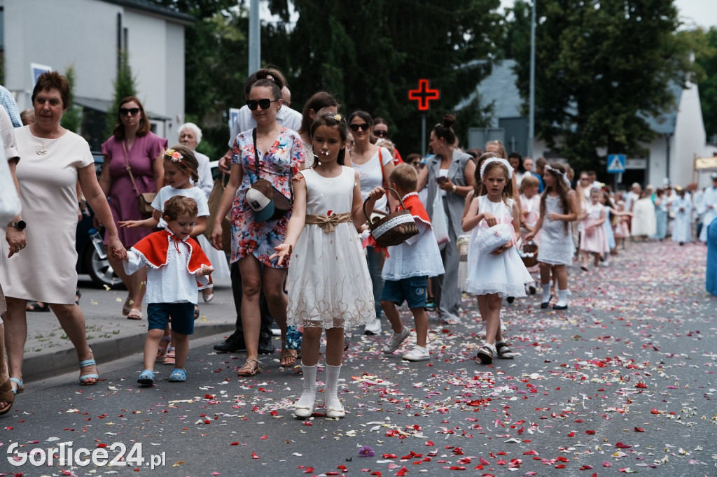 Boże Ciało 2025 w parafii pw. Św. Jadwigi Królowej