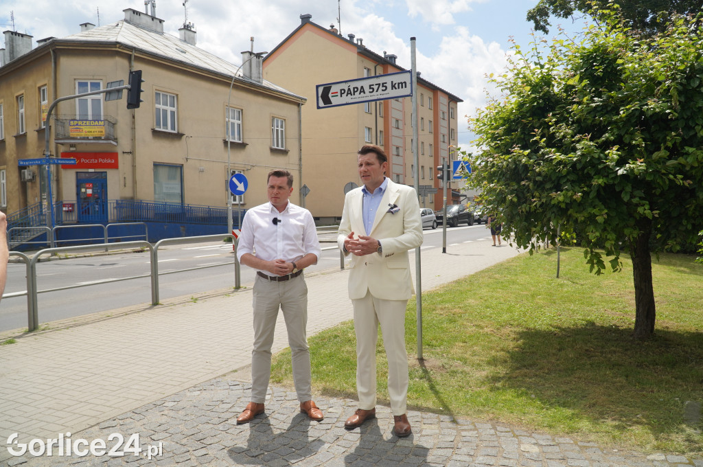 Pápa od 25 lat jest miastem partnerskim Gorlic